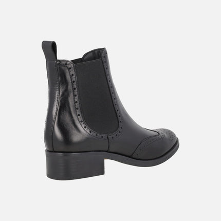 Botines negros de piel para mujer estilo chelsea con picados