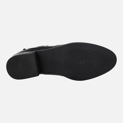 Botines negros de piel para mujer estilo chelsea con picados