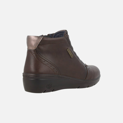 Brown leather ankle boots with Waterproof membrane