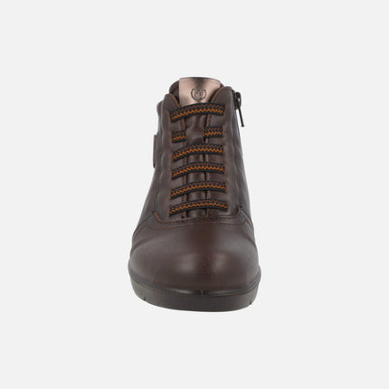 Brown leather ankle boots with Waterproof membrane