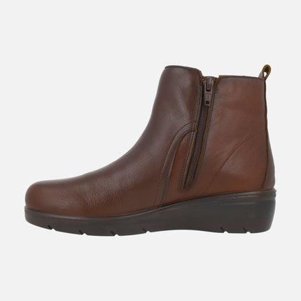 Comfort leather ankle boots with bicolor elastics