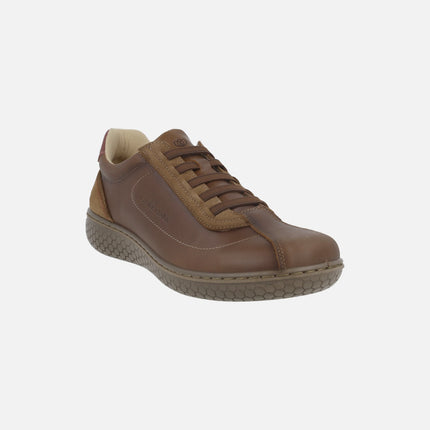 Zapatos deportivos confort para mujer en piel marrón con cierre de elásticos