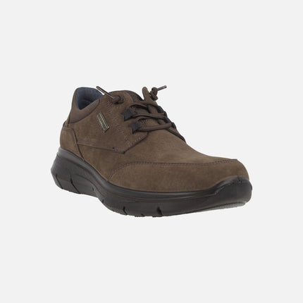 Comfort shoes in brown nubuck with elastic laces and membrane