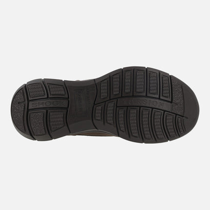 Comfort shoes in brown nubuck with elastic laces and membrane