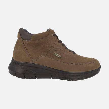 Botas de cordones para hombre en piel nobuck con membrana impermeable