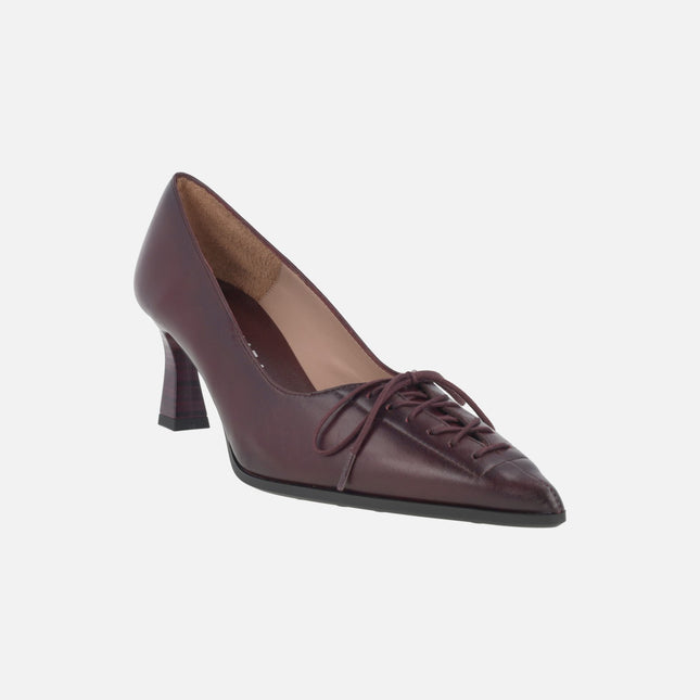 Zapatos corte salón de piel con cordones efecto corsé