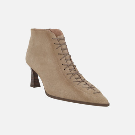 Paris heeled ankle boots with pointed toe and corset-effect laces in dark beige suede