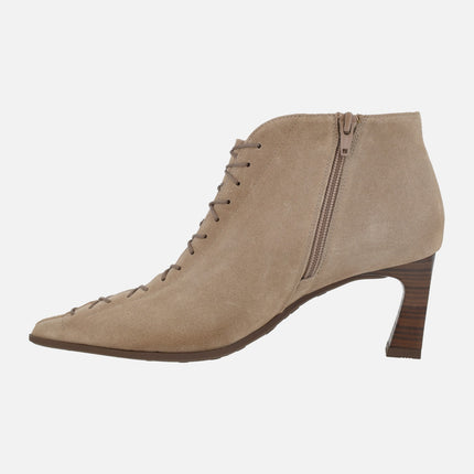 Paris heeled ankle boots with pointed toe and corset-effect laces in dark beige suede