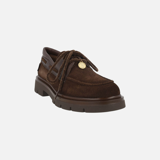 Zapatos náuticos de suela gruesa con adorno de moneda