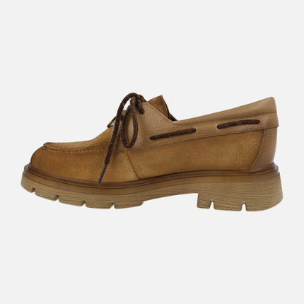 Zapatos náuticos de suela gruesa con adorno de moneda