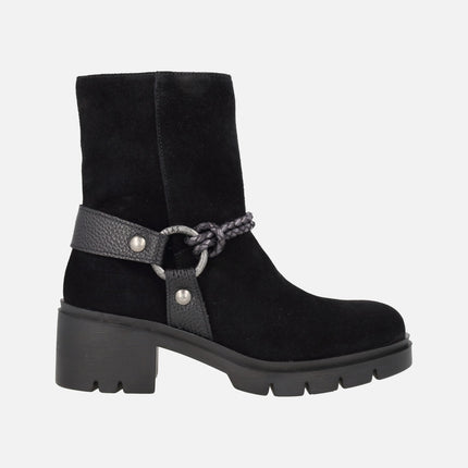 Botines de piel serraje con detalle trenzado y argolla