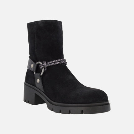 Botines de piel serraje con detalle trenzado y argolla