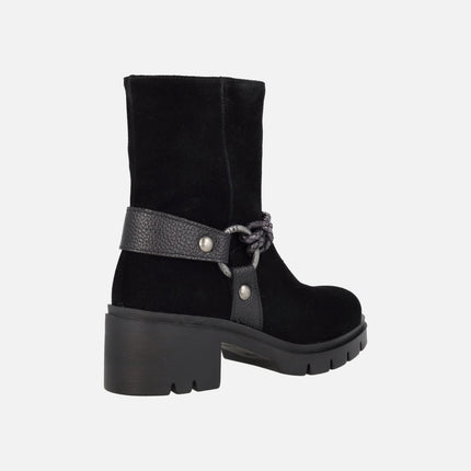 Botines de piel serraje con detalle trenzado y argolla