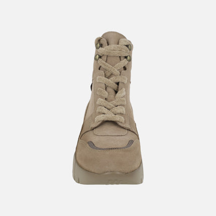 Sporty lace-up ankle boots