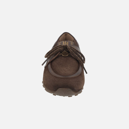 Zapatos náuticos en combinado de piel y serraje con adorno de moneda