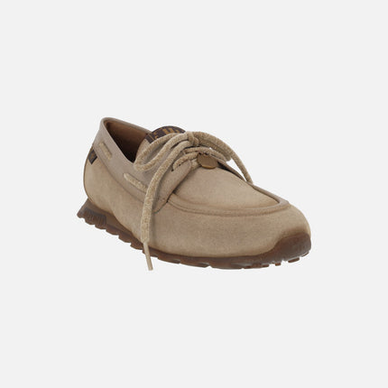 Zapatos náuticos en combinado de piel y serraje con adorno de moneda