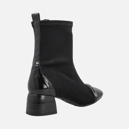 Varsovia Low-heeled ankle boots with elastic leg in black combination 