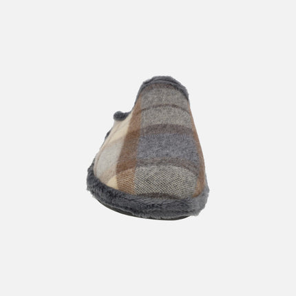 Men's barefoot house slippers in checkered print