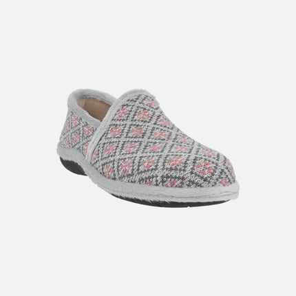 Zapatillas de casa cerradas para mujer en combinado gris y rosa