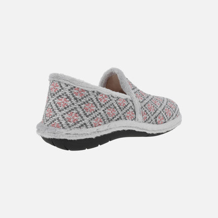 Zapatillas de casa cerradas para mujer en combinado gris y rosa