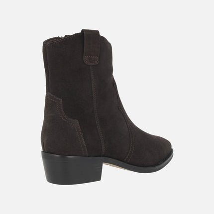 Botines estilo cowboy en piel serraje con tacones bajos AFT CECILE