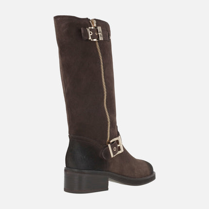 High boots in brown suede with zipper and gold buckles