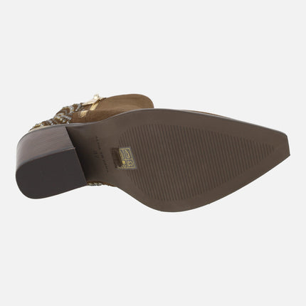Botines de tacón para mujer en piel serraje con detalles en pedrería