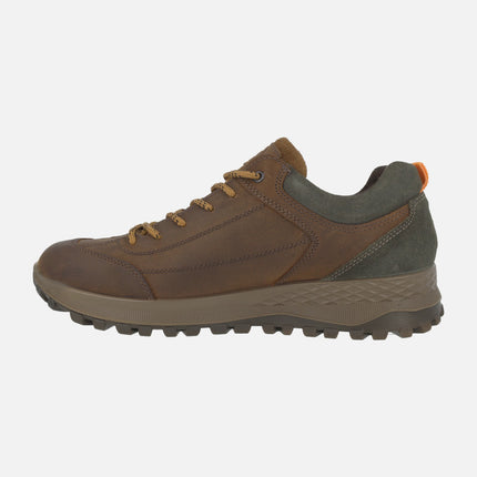 Sports shoes for men with GORE-TEX waterproof membrane