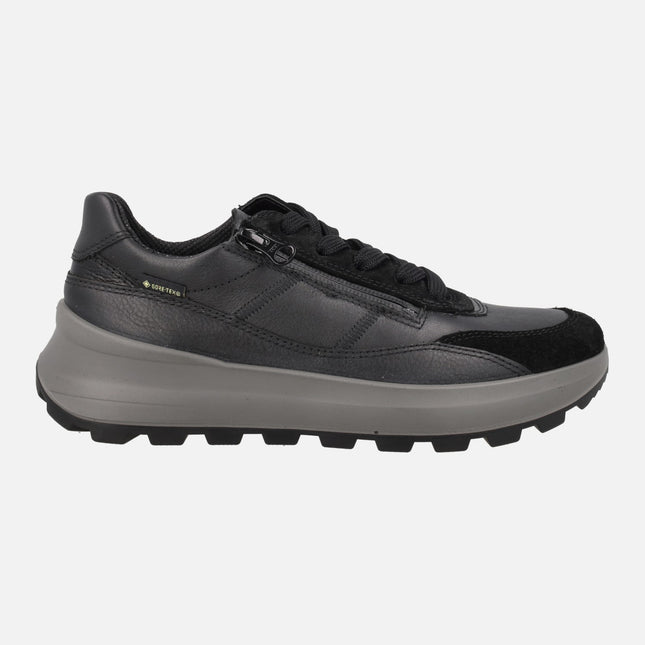 Zapatos deportivos en combinado negro con membrana GORE-TEX