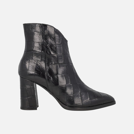Botines de tacón Aurora 44 en grabado coco