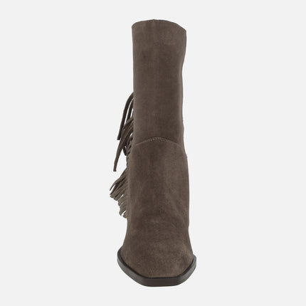 Low boots in taupe suede with fringe detail