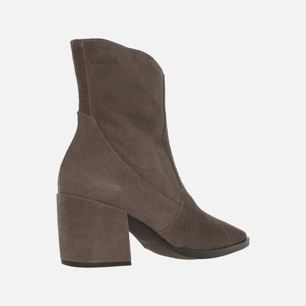 Botines de tacón Duna 02 en serraje topo