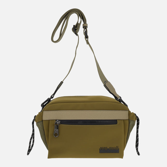 Shoulder bags with exterior pocket
