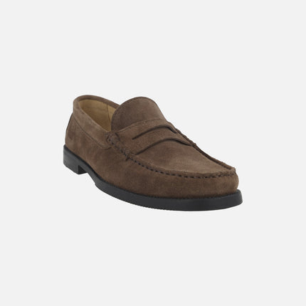 Mocasines marrones en piel serraje con antifaz modelo 513
