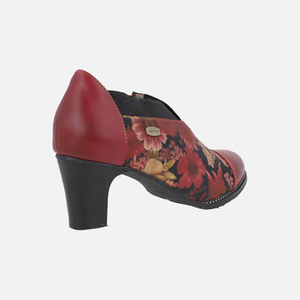 Zapatos de tacón para mujer en piel y tejido burdeos con estampado de flores