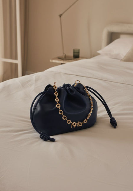 Bolsos mini estilo saco con cadena y bandolera