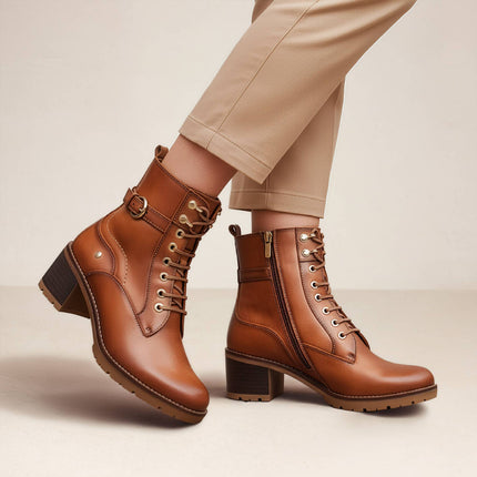 LLANES heeled ankle boots with laces and zipper
