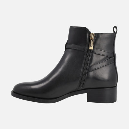 Women's leather ankle boots with metal logo decoration Tamaris
