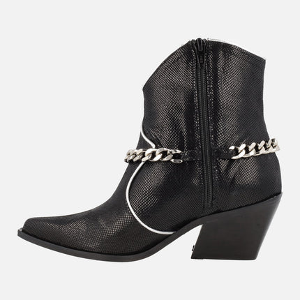 Cowboy black boots with chain ornament