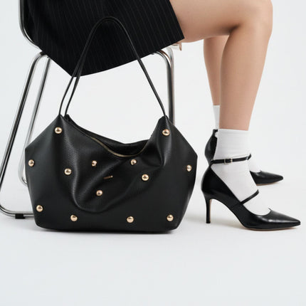 Bolsos negros efecto piel para hombro con tachas color oro