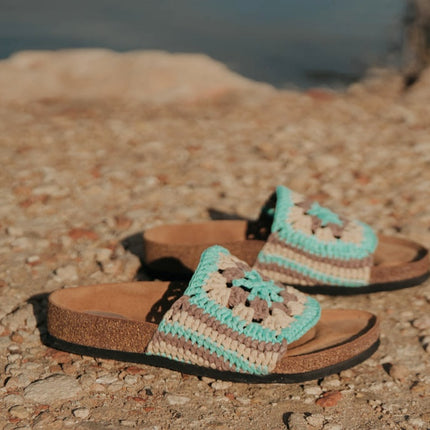 Sandalias de tejido crochet en combinado aqua