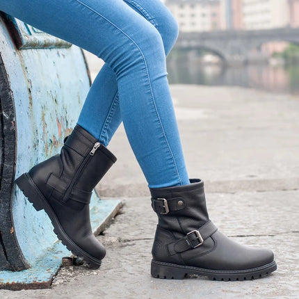 Black leather boots with buckles and fur lining FELINA