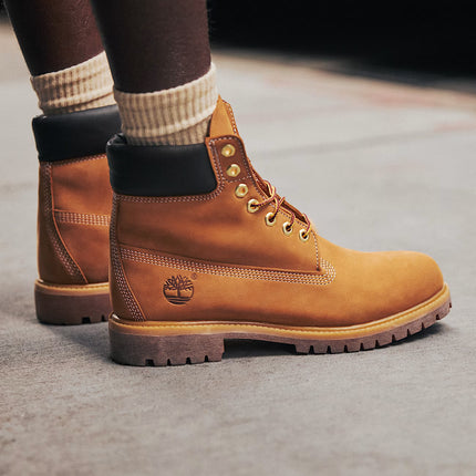 Botas Timberland Premium 6 inch waterproof para hombre en amarillo