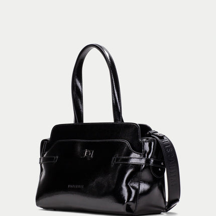 Bolsos de dos asas en charol negro con bandolera ajustable