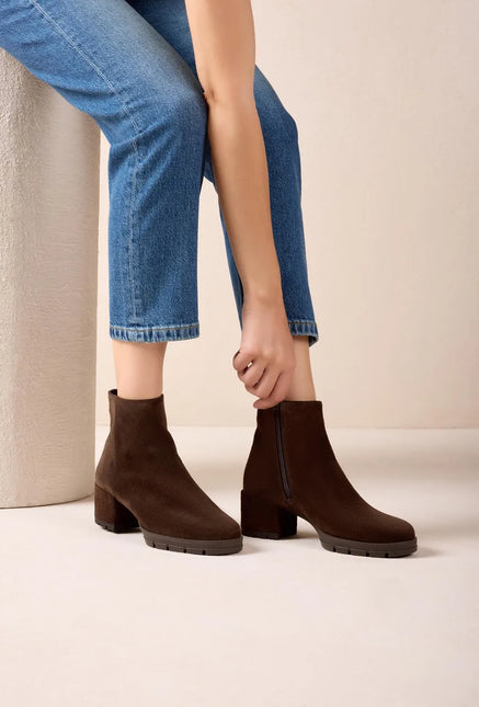 Jaydi brown suede ankle boots with wide heels and platform