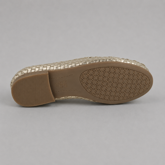 Mocasines de piel trenzada color oro