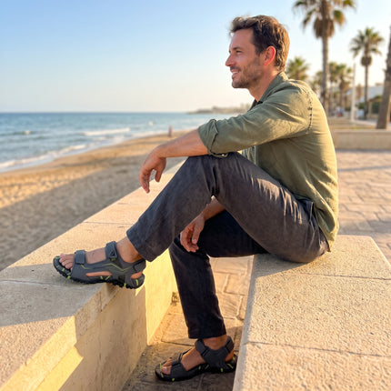 Sandalias grises para hombre con cierres de velcro Jerez 01