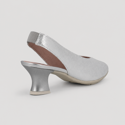 Zapatos corte salón destalonados con tacón bajo