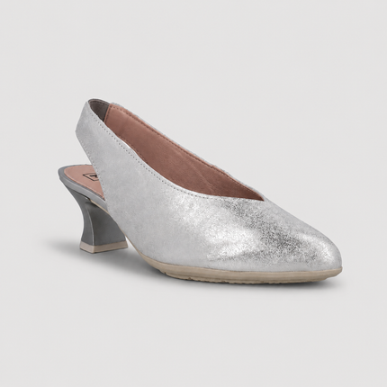 Zapatos corte salón destalonados con tacón bajo