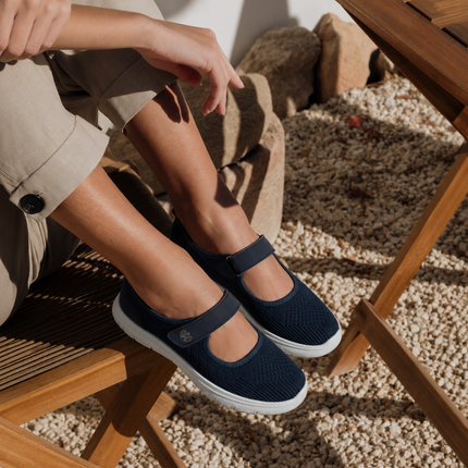 Zapatos deportivos estilo mercedes con cierre de velcro